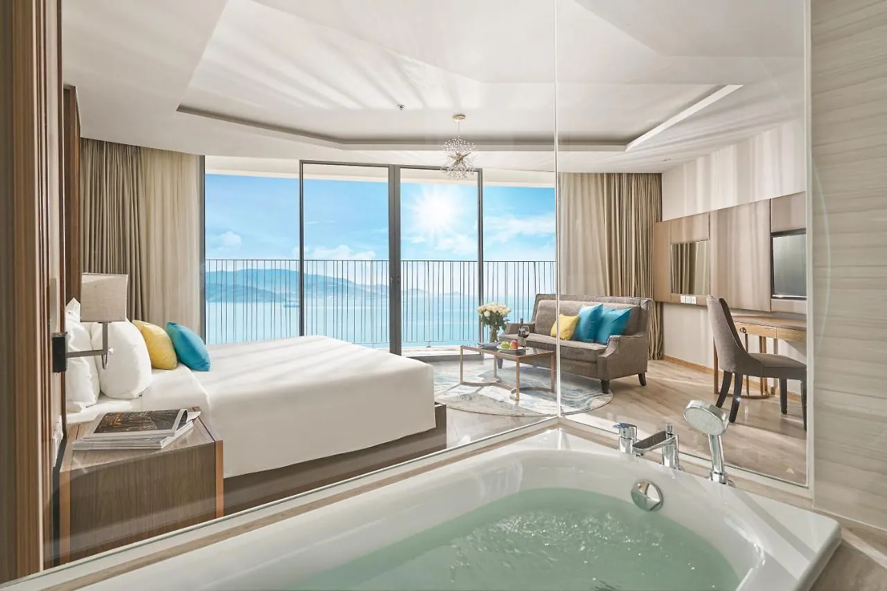 Capital Beachfront ニャチャン ベトナム